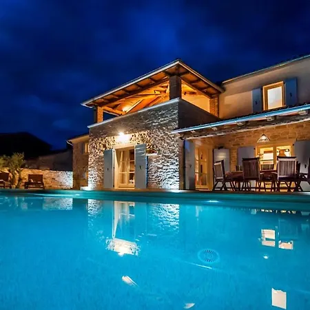 Tomani By 4* Krmed