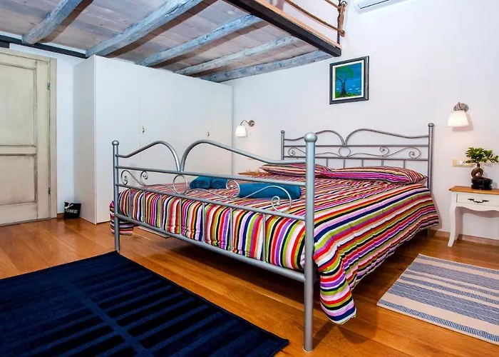 Guest house Tomani By 4*