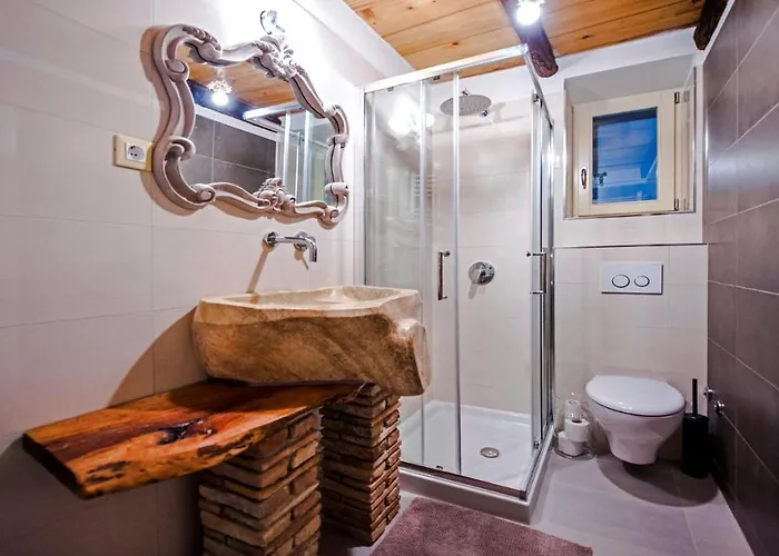 Tomani By 4* Krmed