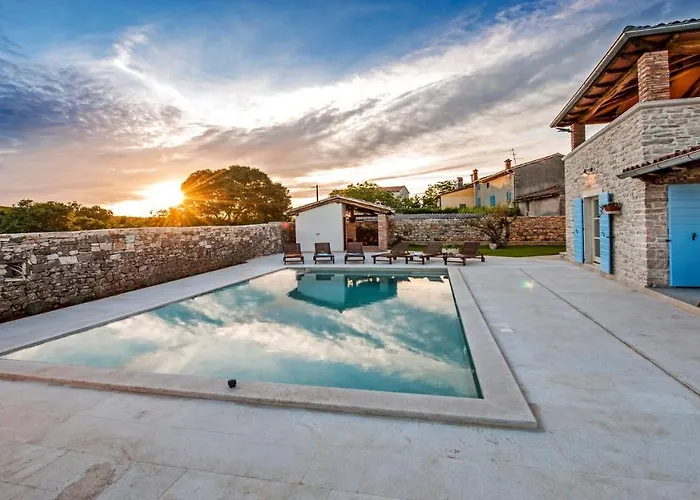 Tomani By Guest house 4*