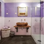 Tomani By 4*