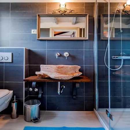 Tomani Guest house Krmed